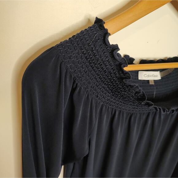 Calvin Klein Off The Shoulder Smocked Long Sleeve Top in Navy Blue Size Medium - Picture 2 of 8
